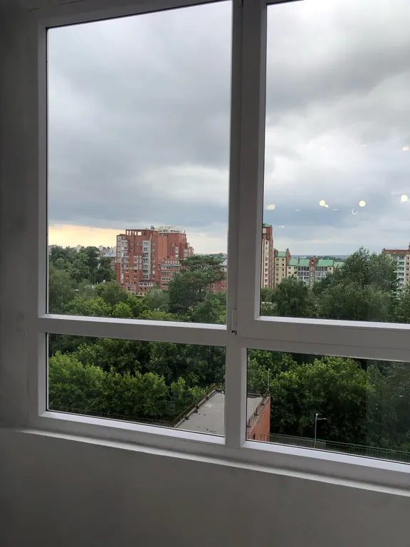 Новая квартира возле ТЦ Изумрудный город