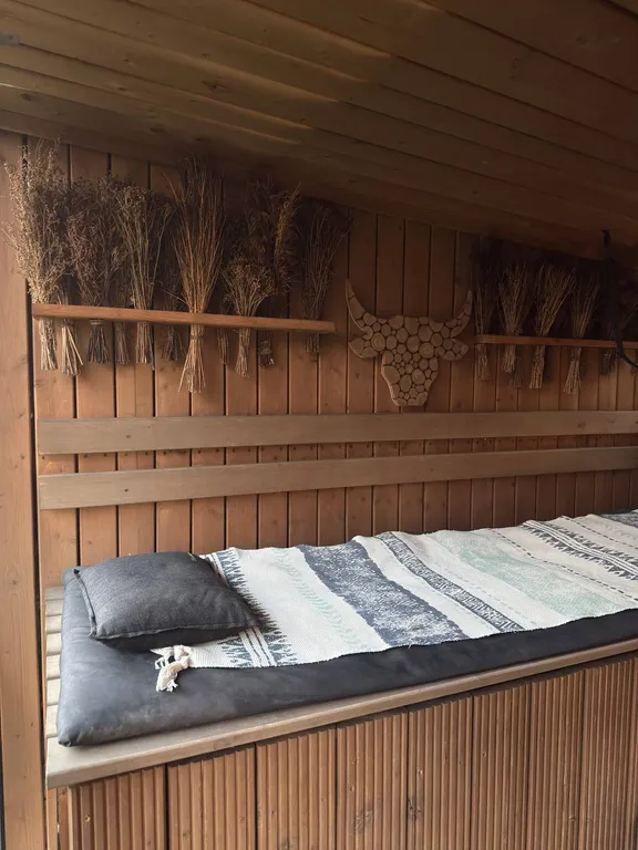 Дом с баней и горячим чаном