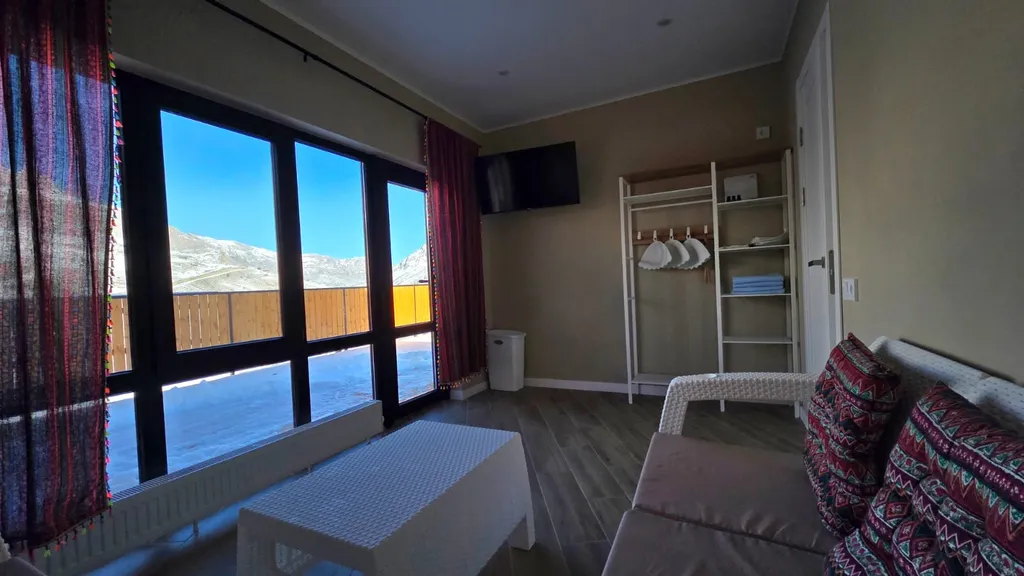 Уютный дом с видом на горы