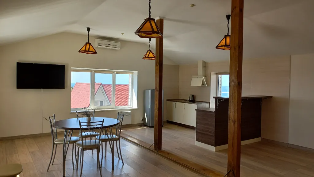 Трёхкомнатная квартира с панорамным видом на море и горы