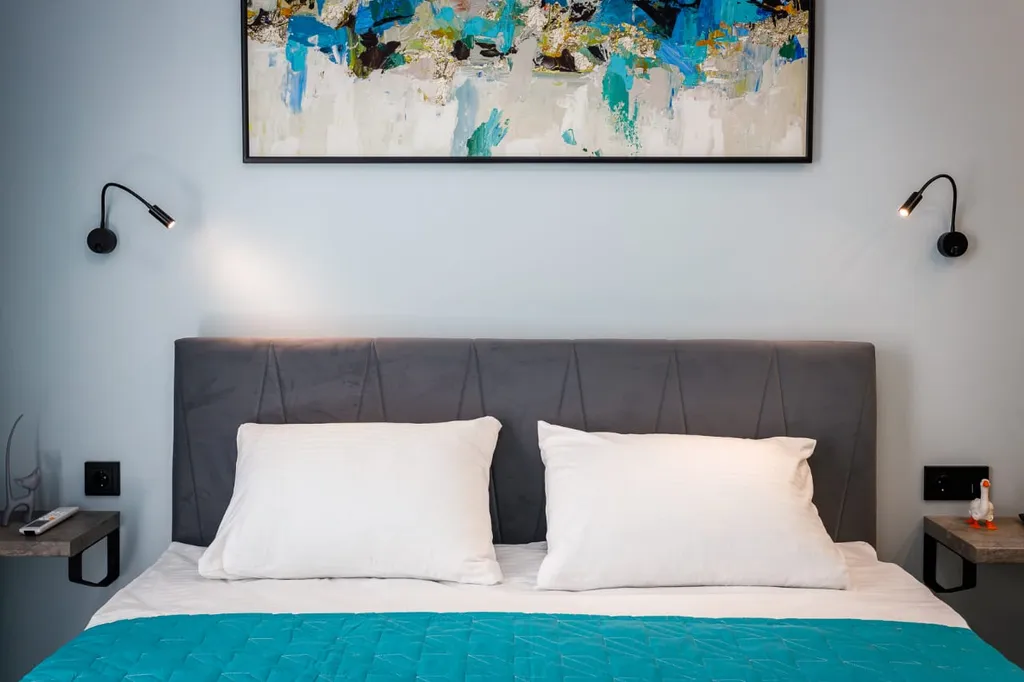 Студия в высотке близко к центру и аэропорту