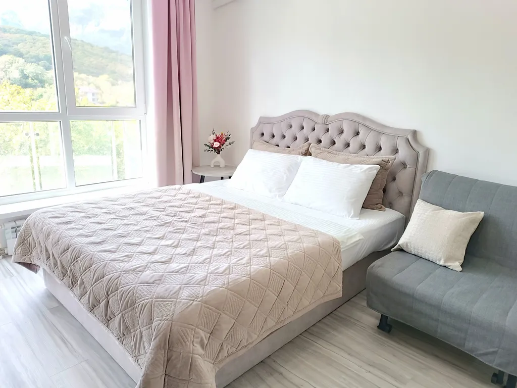 Уютная студия с панорамным видом «Дыхание гор»