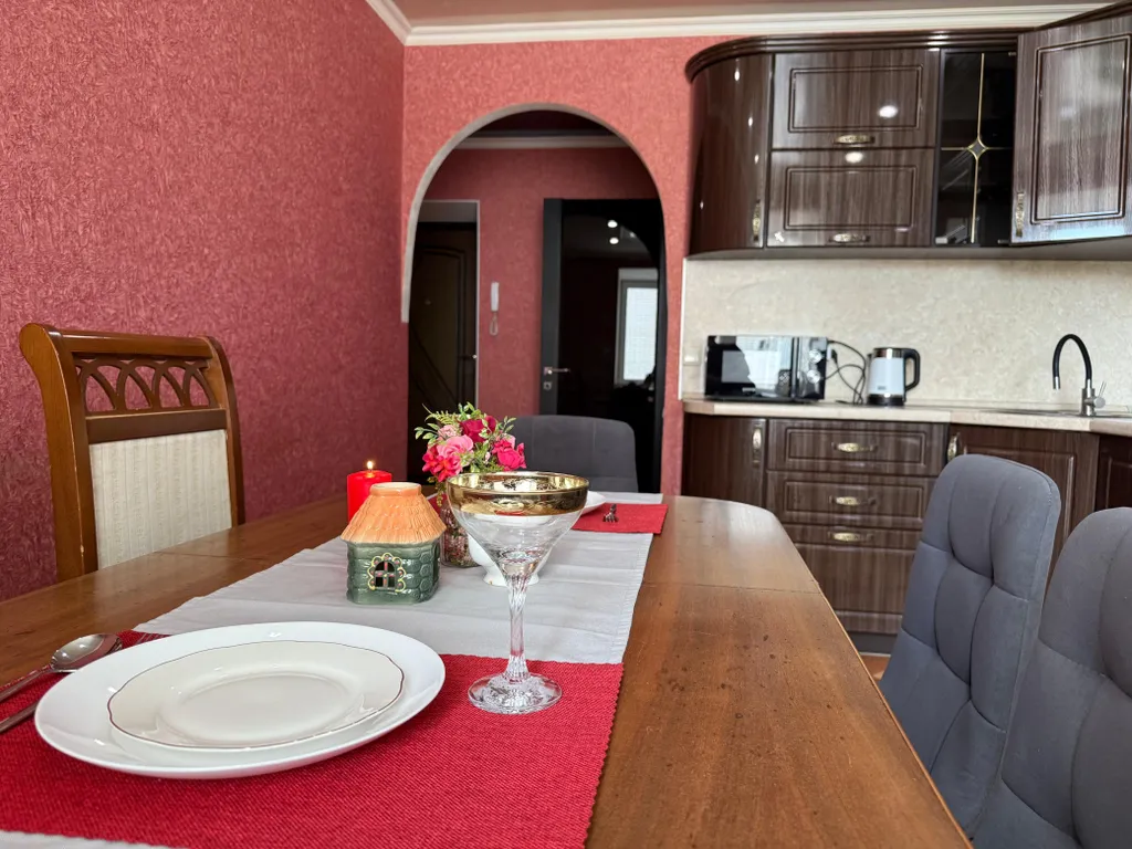 Большая квартира у Мамаева Кургана 3 лоджии