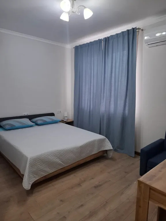 Квартира Уютные однокомнатные апартаменты для семьи с детьми — Кущёвская