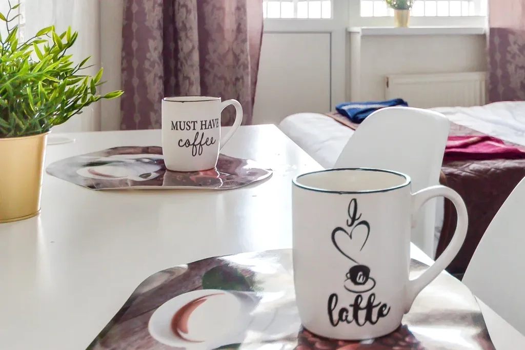 Уютная студия с большой лоджией в доме бизнес-класса