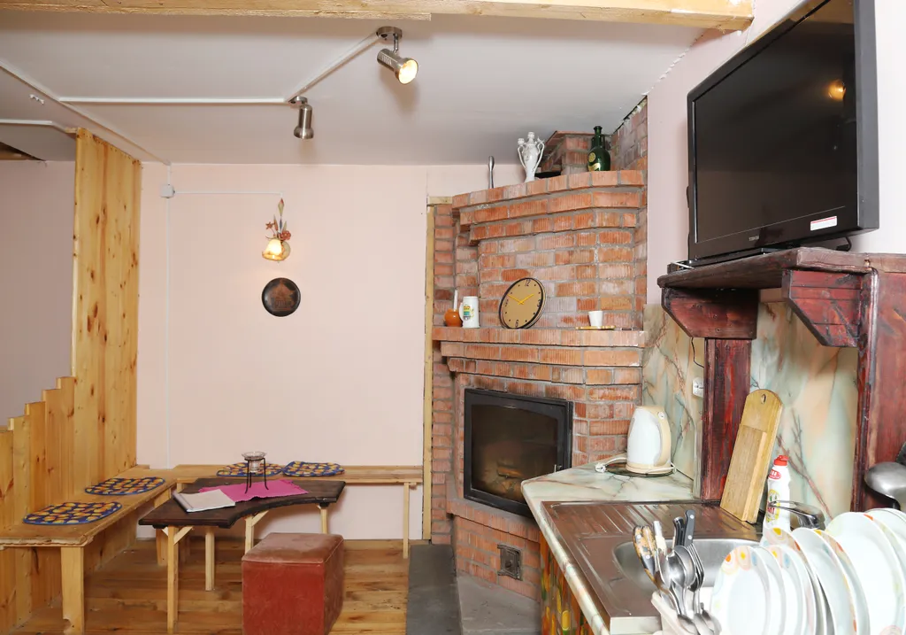 Люкс с камином рядом с рекой Волга в лесу