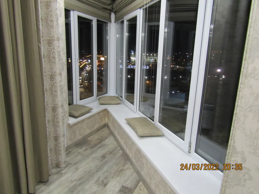 Квартира с видом на горы и набережную в центре города