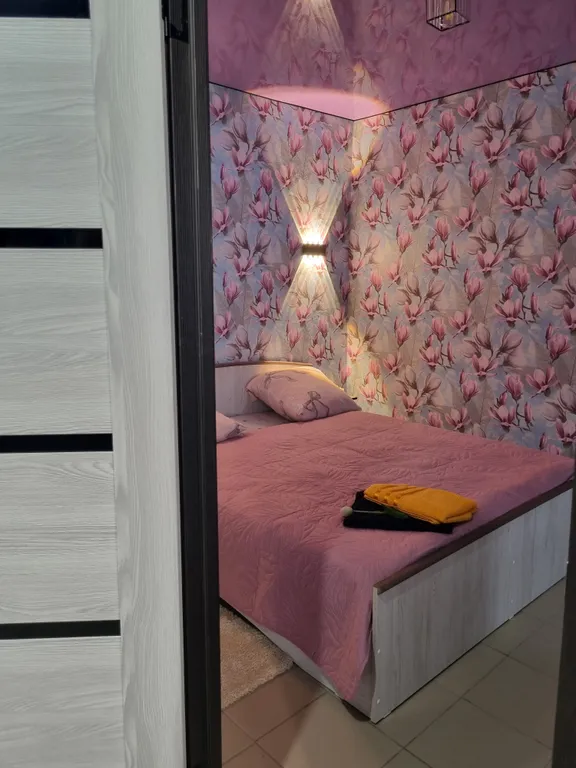 Квартира Шикарные апартаменты в центре Нефтяников, напротив Политеха — Омск