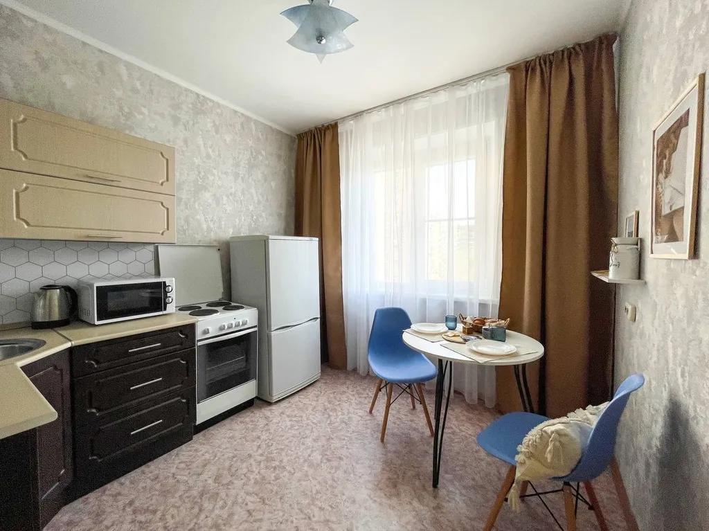 Хорошая квартира рядом с ЛА Трактор — аренда посуточно в Челябинск