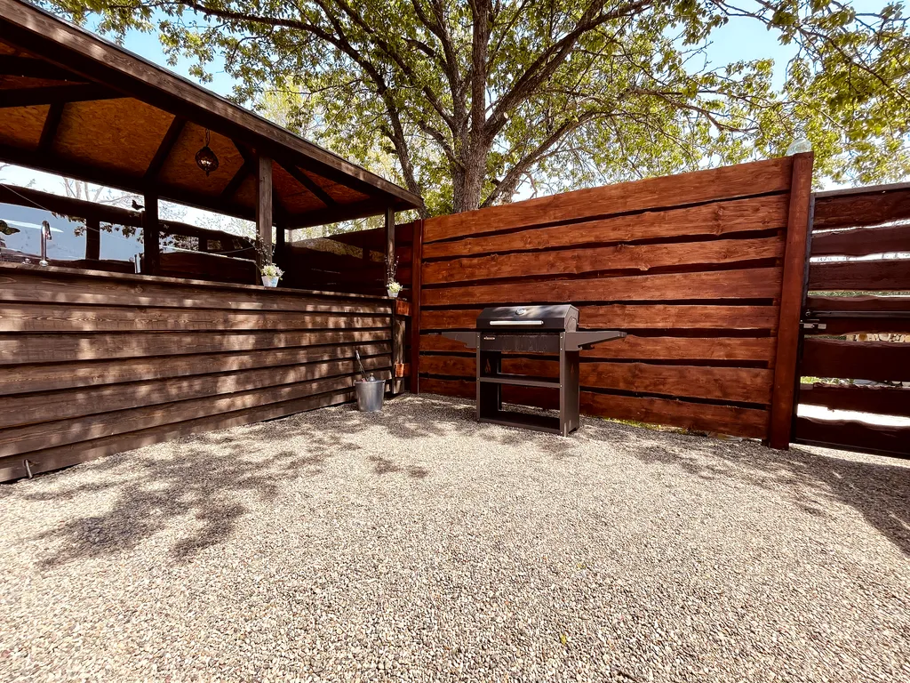 Домик у моря с чаном бухта