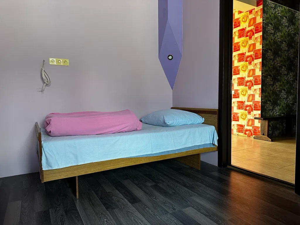 Коттедж 2 этажа в уединенном месте Бреста с парковкой во дворе