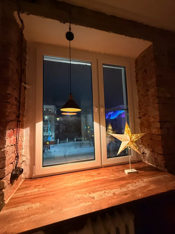 Новенькая ретро-лофт двушка в самом центре