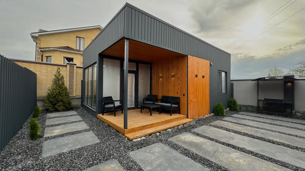 Коттедж Уютный дом с крытым бассейном — аренда посуточно в Свободы