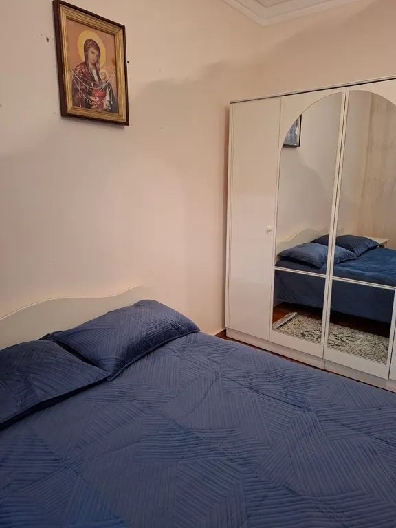 Уютный дом возле термального источника по дороге на курорт Мамисон