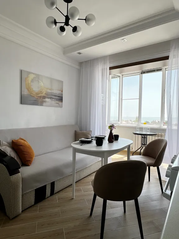 С видом на море