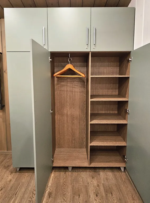 Далеко и надолго