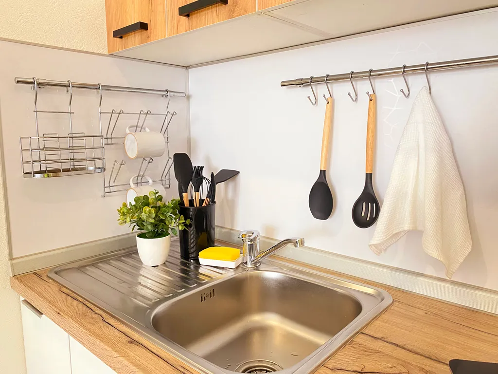 Чистая, уютная квартира рядом с заездом в город с детской площадкой