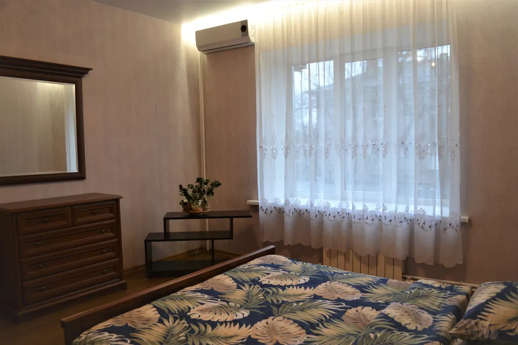 Просторная квартира в тихом центре рядом с Дворцом культуры и парком