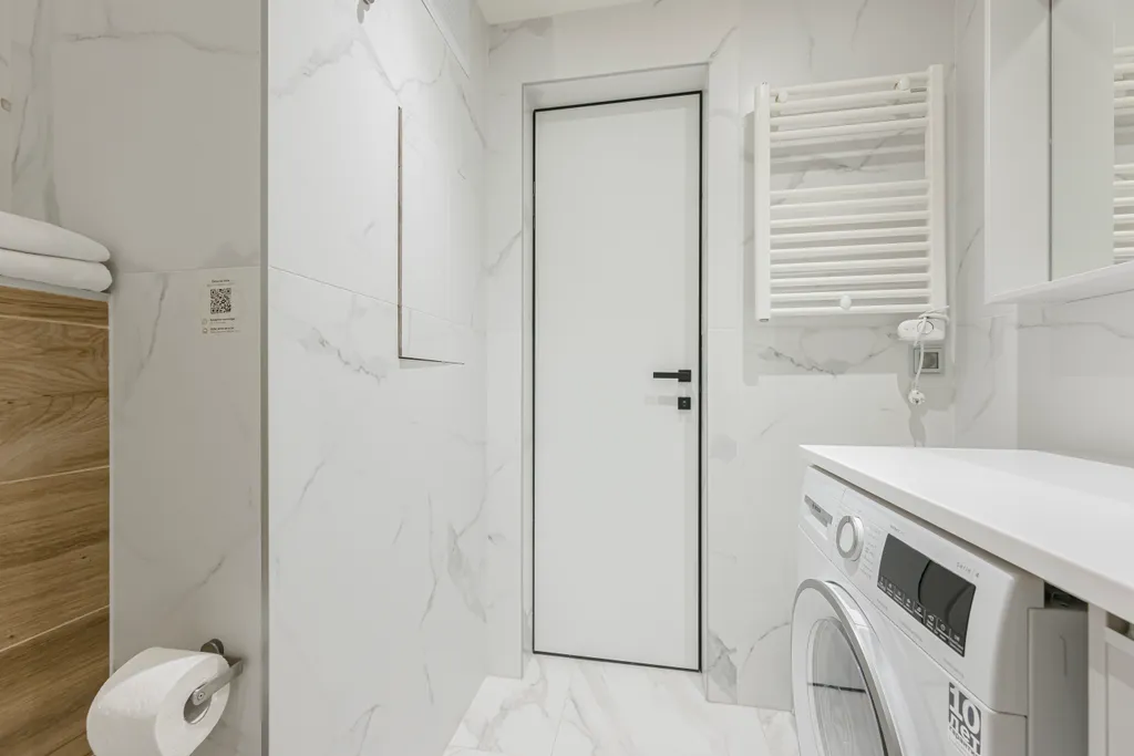 Двухуровневый апартамент на последнем этаже с видом на город и реку