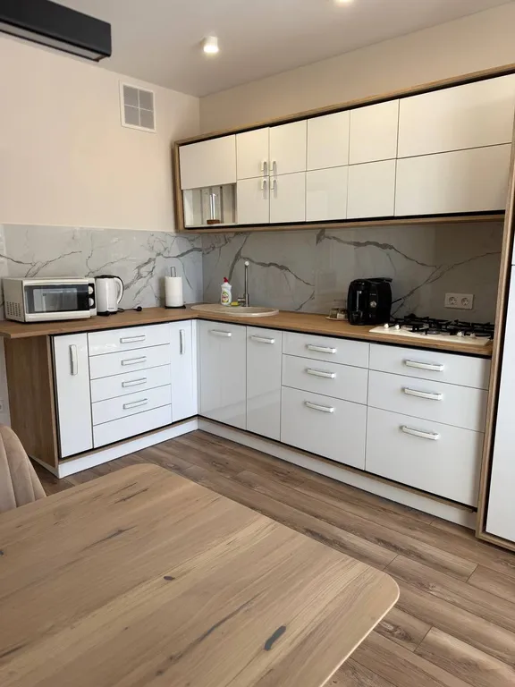 2-комнатная квартира в новостройке, недалеко от крепости и центра