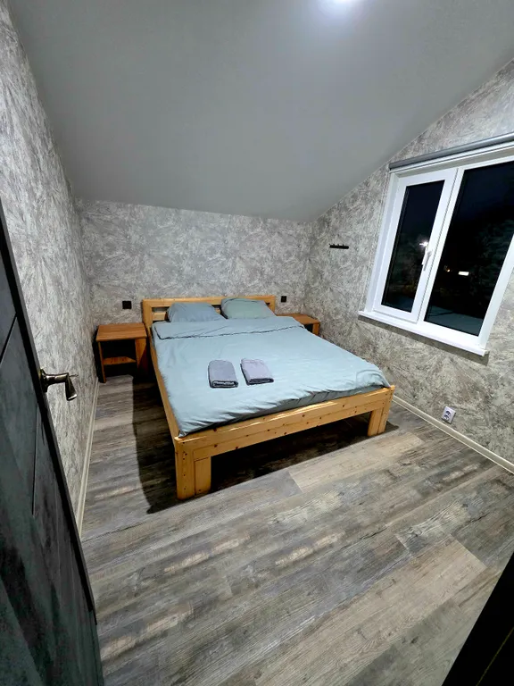 Коттедж на огромной территорией