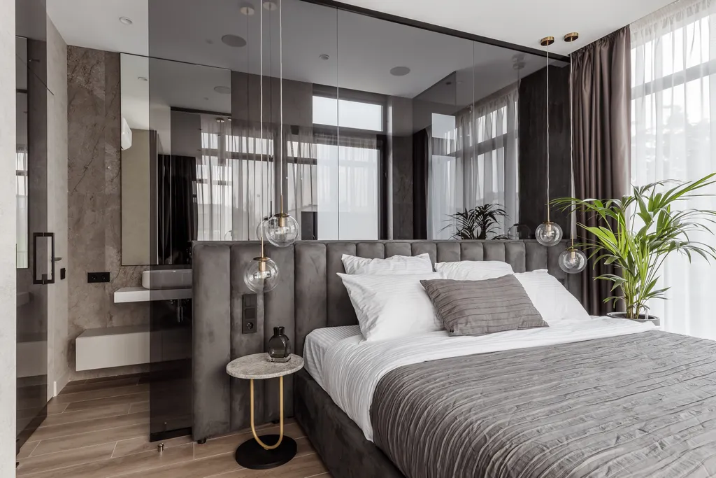 Дизайнерский трёхэтажный дом недалёко от моря