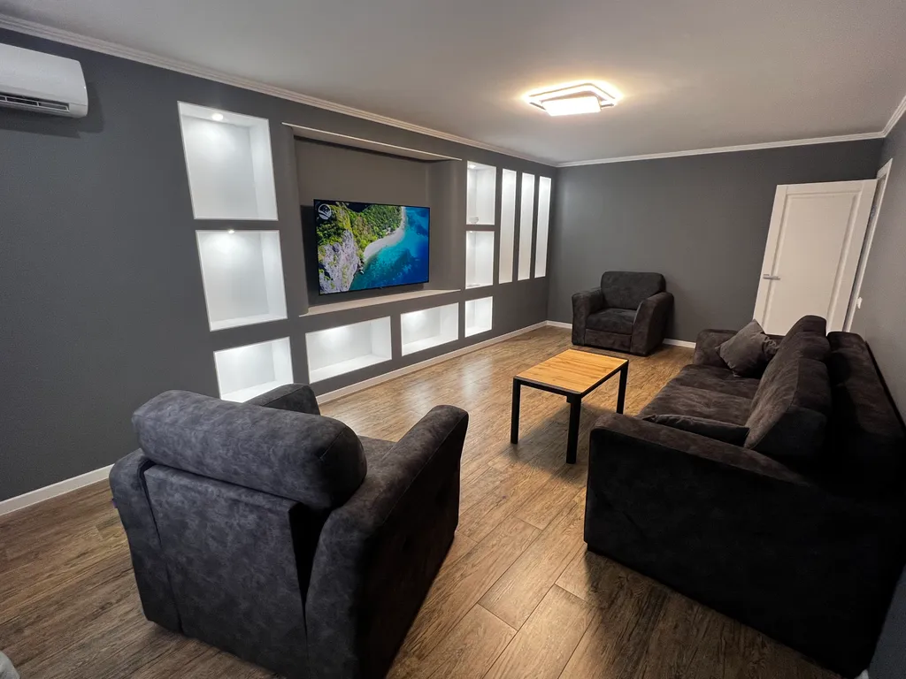 Уютная двухкомнатная квартира с ремонтом