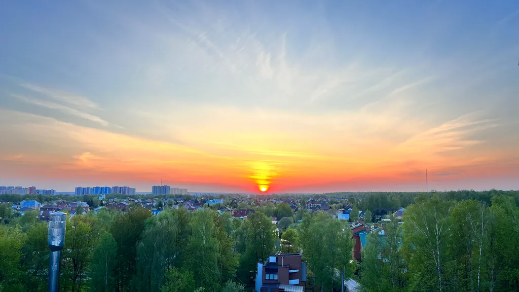 Студия с прекрасным видом из окна