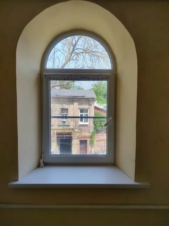 2-комнатная квартира у театральной площади в доходном доме XIX века