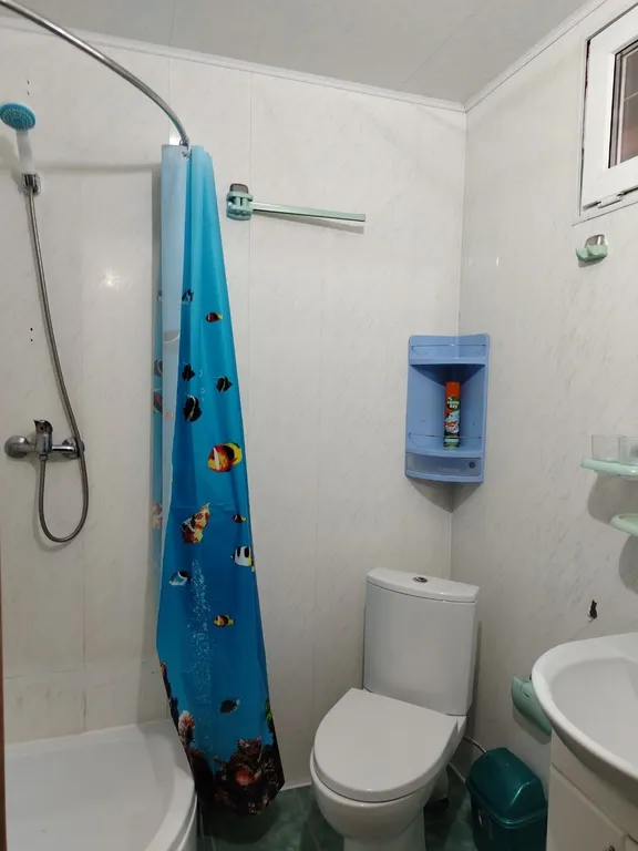 Экологичный деревянный коттедж в можжевеловой роще