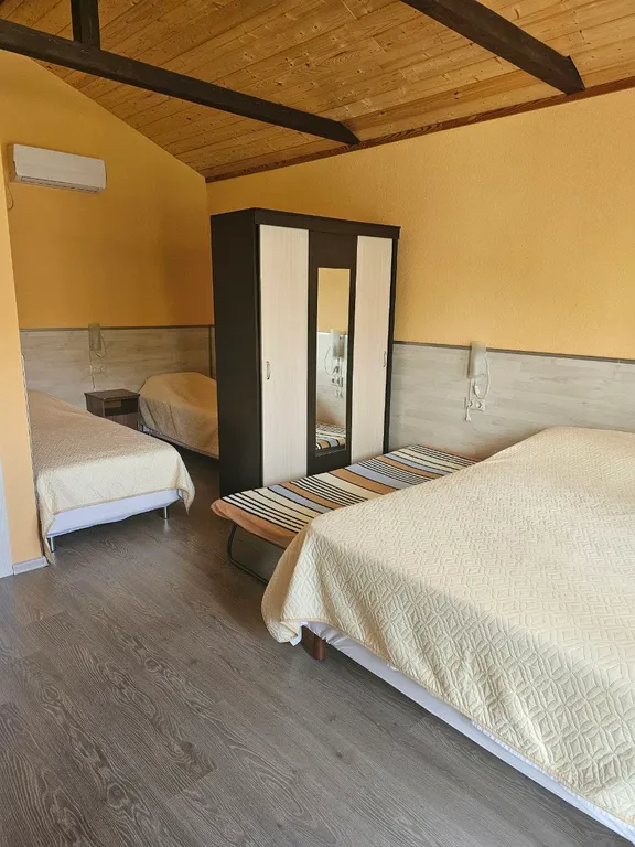 Коттедж 1-комнатный Дом — Кучугуры