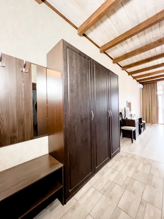 Люкс с видом на горы и балконом