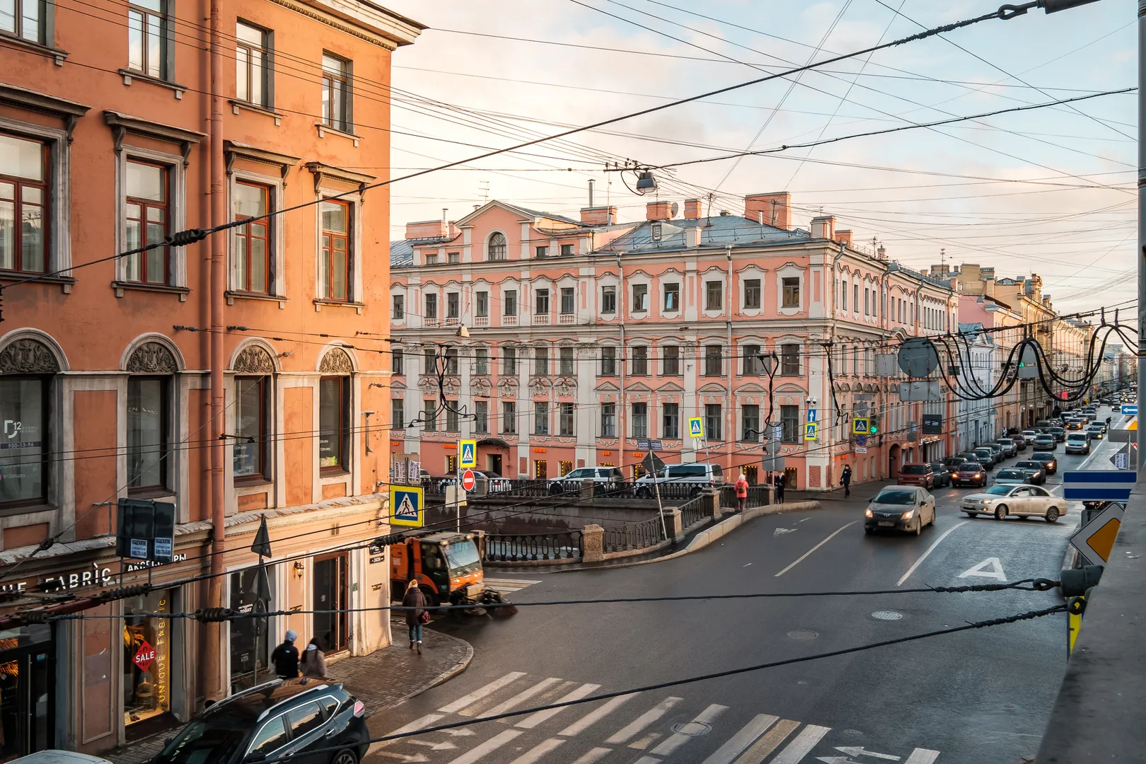 Студия посуточно, Санкт-Петербург, Казанская улица, 26/27, объявление  922553 — Суточно.ру