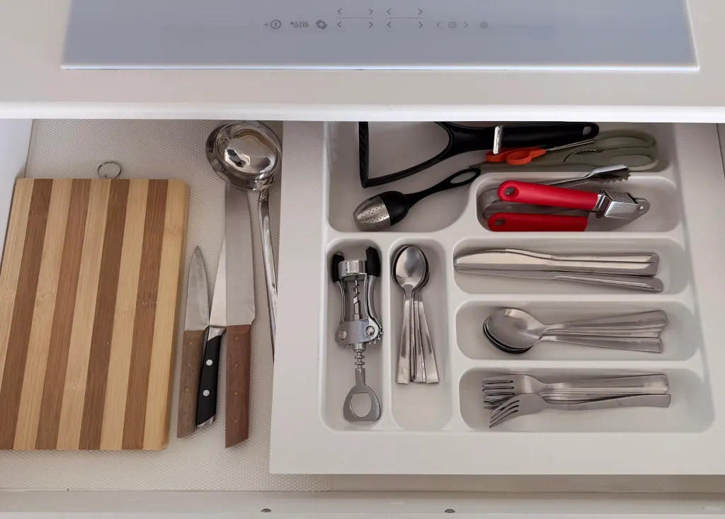 Трехкомнатная квартира на берегу моря, Porta Batumi Tower