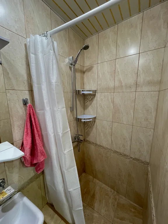 Уютный номер в центре, море - 600 метров