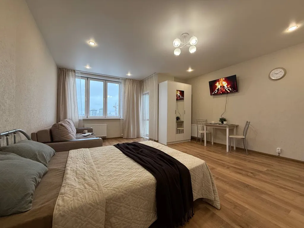 Просторная квартира-студия в центре — аренда посуточно в Новосибирск