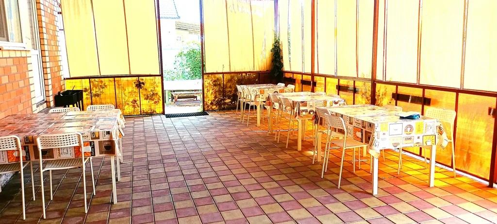 Две спальни, кухня с диваном, веранда