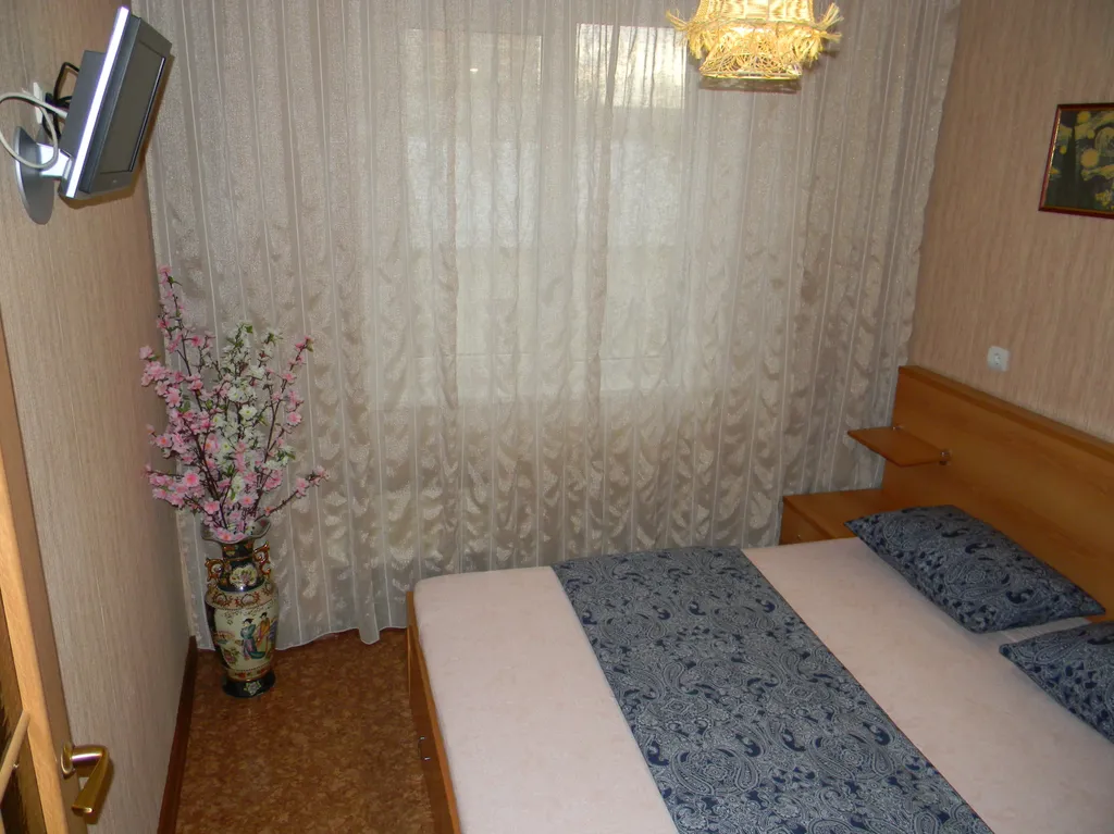 Студия в центре + спальня