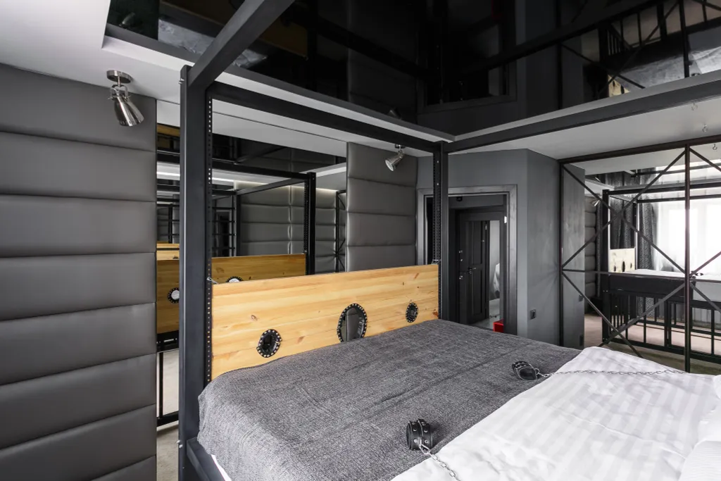 Серый кардинал