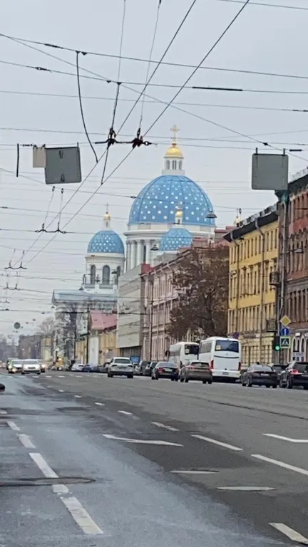 Элегантная квартира с камином