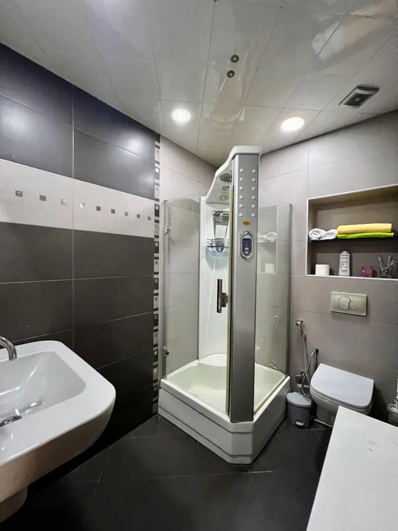 Cosy 2 Bdr Apartment by Centric