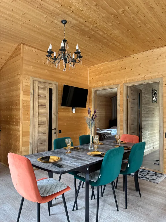 Шале 1 с видом на горы и лес