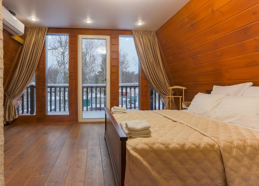 Большой дом a-frame в-небо с бассейном