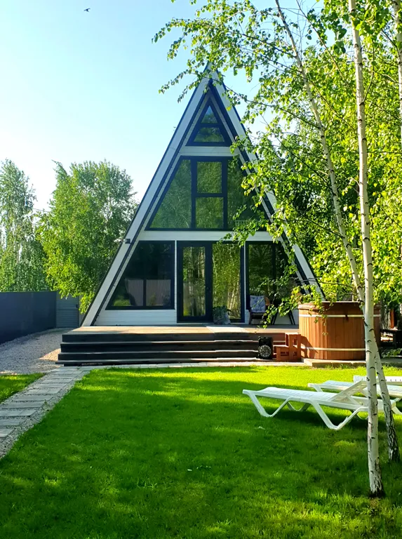 Домик в лесу А-фрейм вилладж