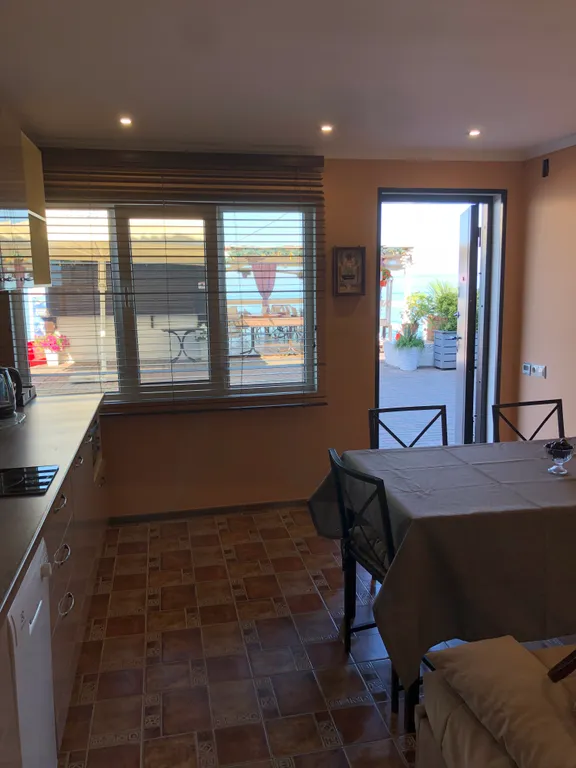 Коттедж на берегу моря