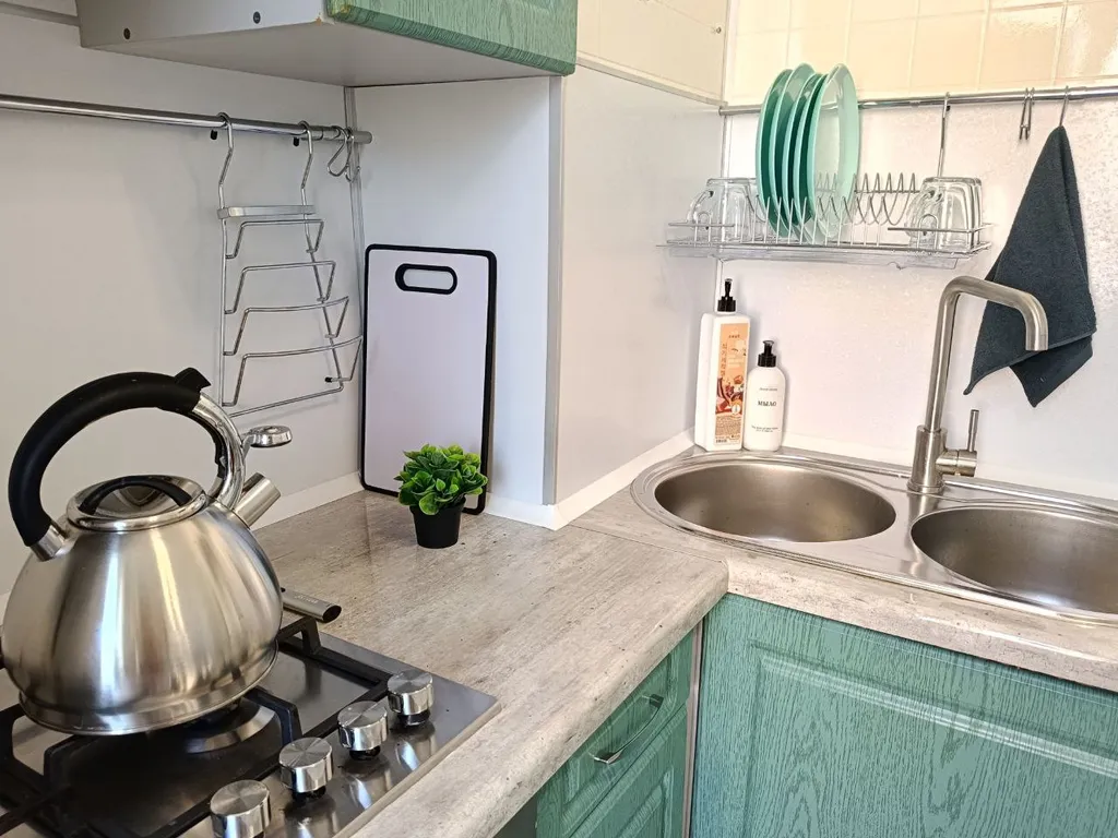 Двушка рядом с тц ярмарка и вокзалом