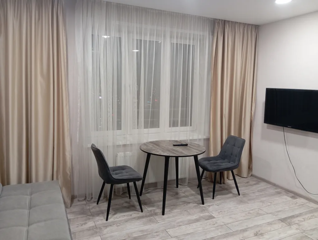 Уютная 2-комнатная квартира с кондиционером,панорамным видом на город — аренда посуточно в Ижевск