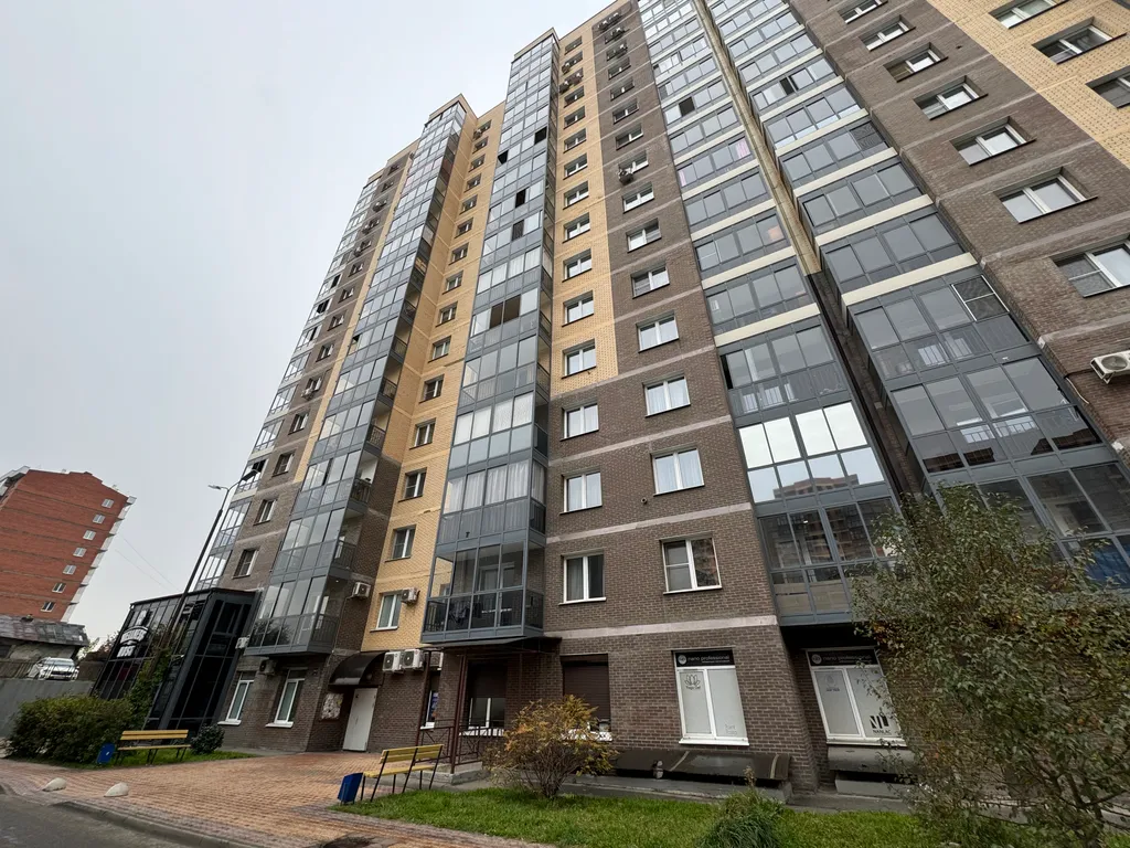 Апартамент люкс класса с панорамой на город