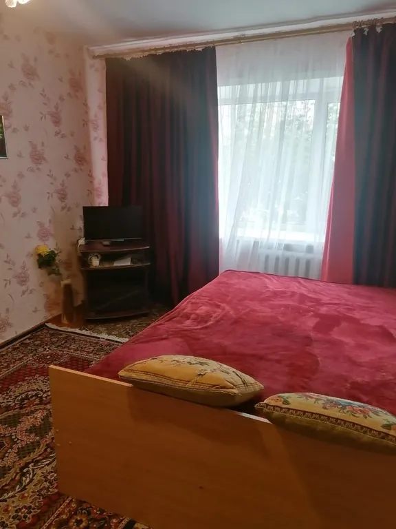 Квартира возле площади — аренда посуточно в Курган