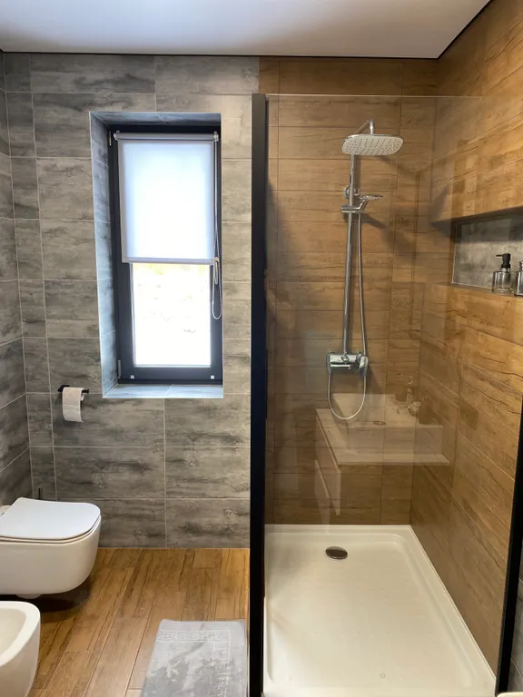 Новый дизайнерский гостевой дом на Рубском озере